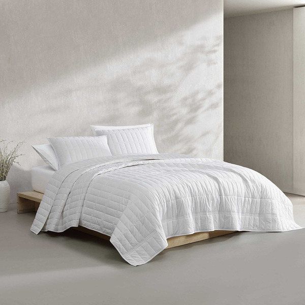 Calvin Klein Queen 3-Piece Quilt Set - White