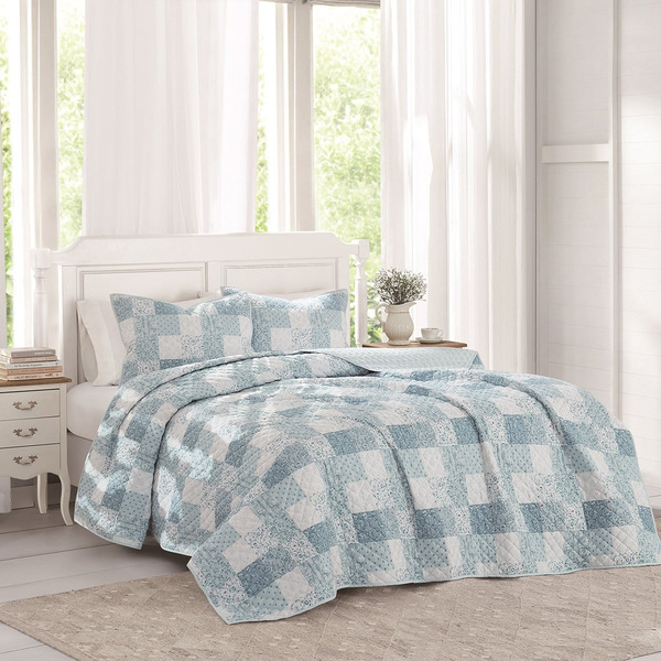 The Farmhouse by Rachel Bohemian Rhapsody 3-Piece Quilt Set, King - Blue