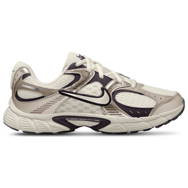Nike V5 RNR Boys' Grade School Shoe, Size 7 - White/Brown