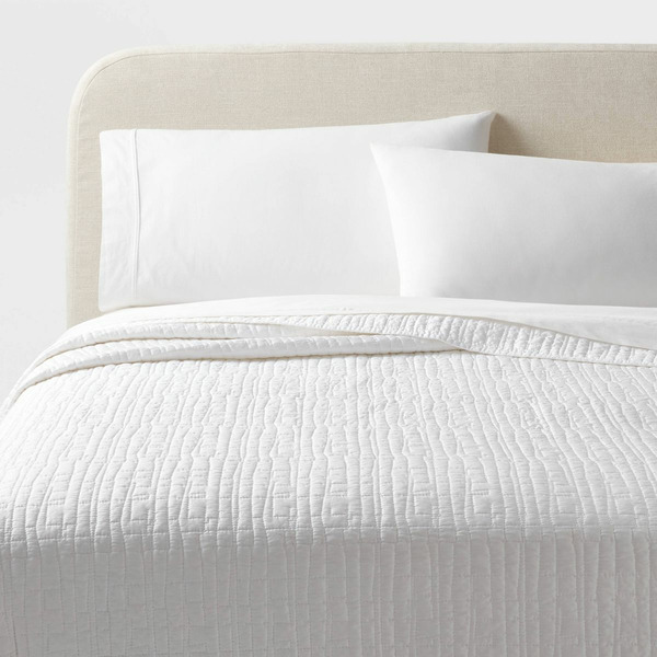 Threshold Tencel Quilt, Queen - White