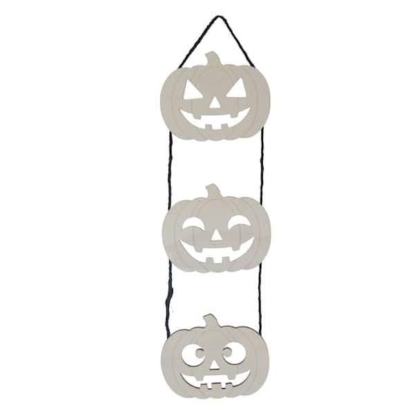 Make Market Jack-o'-Lanterns DIY Linear Wood Plaque