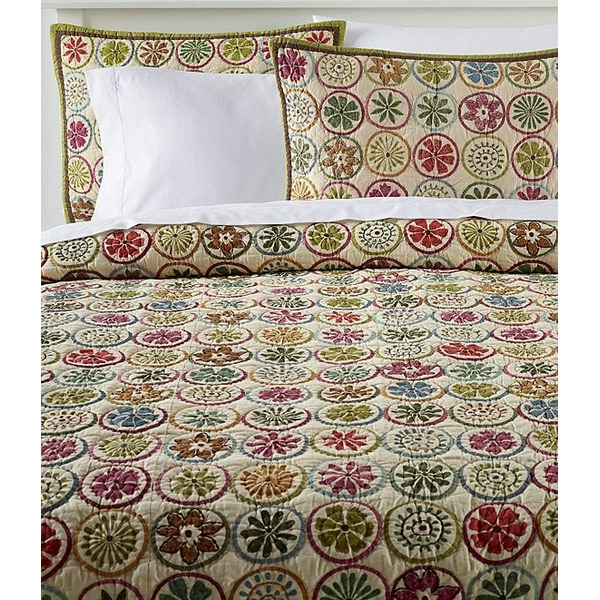 L.L.Bean Blooming Circles Pattered Reversible Quilt