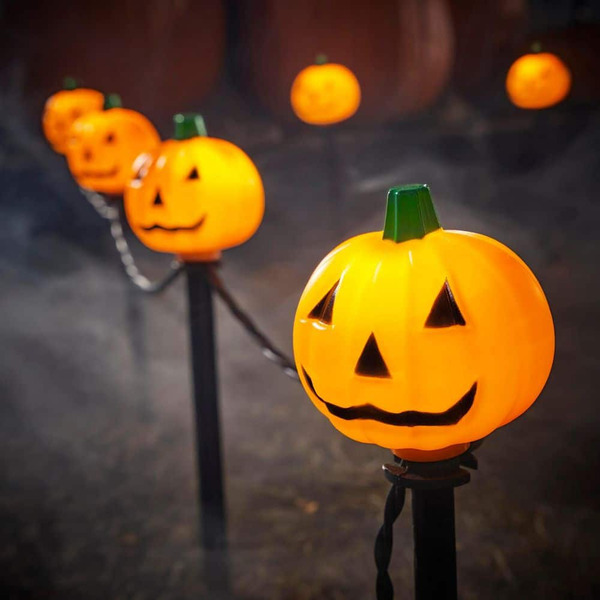 Home Accents Holiday 10 Pack Led Pumpkins Pathway Markers
