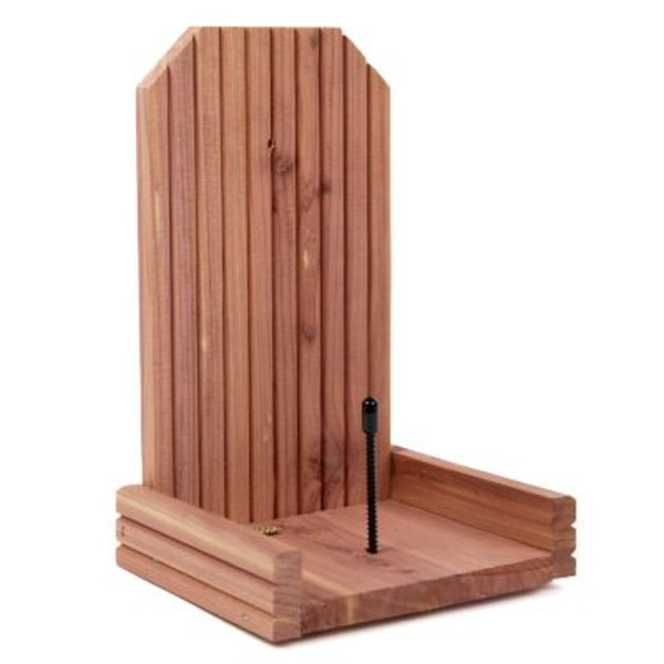 Royal Wing 1 Cob Capacity Cedar Corncob Squirrel Feeder
