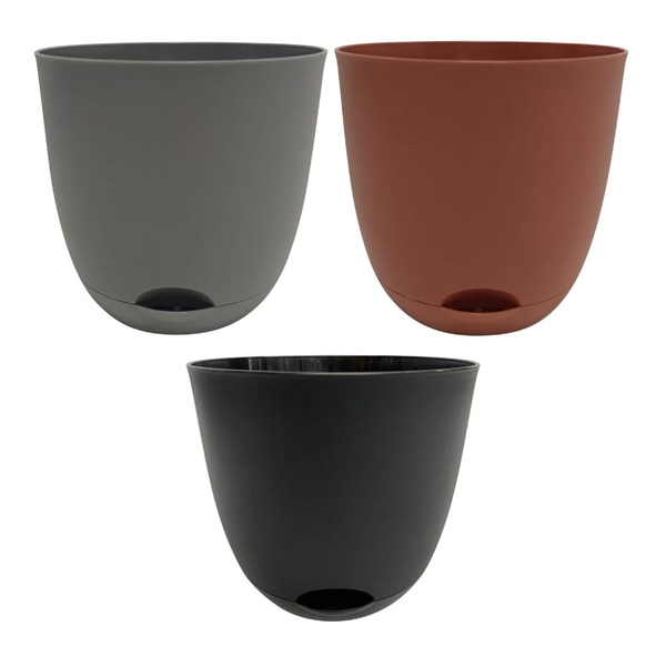 Outdoors By Design Plastic Planter With Saucer