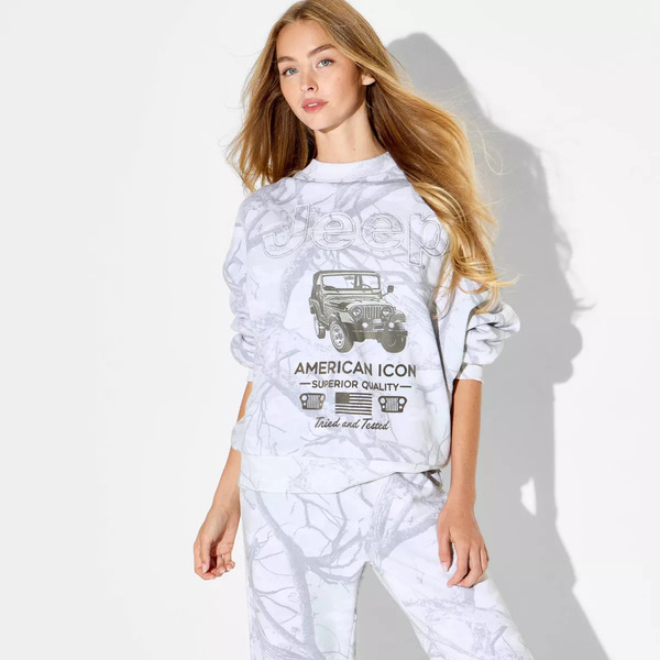 Jeep Women's Fleece Graphic Pullover Sweatshirt, XL - Light Gray