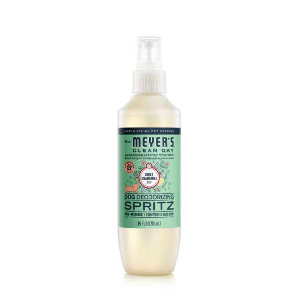 Mrs. Meyer's Clean Day Sweet Chamomile Dog Deodorizing Spritz