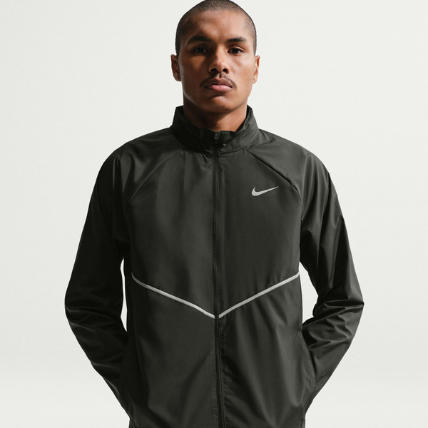 Nike Men's Miler UV Repel Running Jacket, M - Black