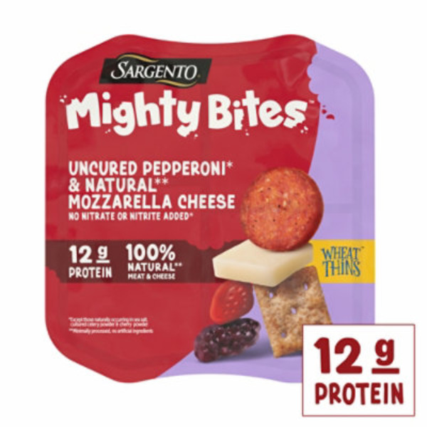 Sargento Mighty Bites™ Uncured Pepperoni, Natural Mozzarella Cheese, Wheat Thins® Mini Original Crackers, Cherries & Berries Natural Flavored Fruit Snacks Snack Kit, 2.8 oz