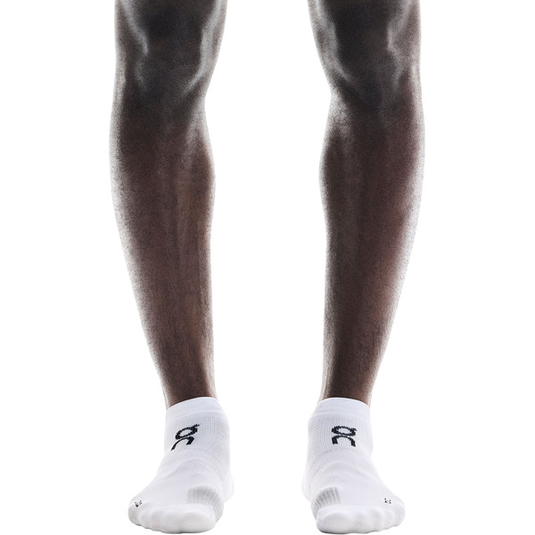 ON Adults' Performance Run Low Socks, Small - White & Glacier