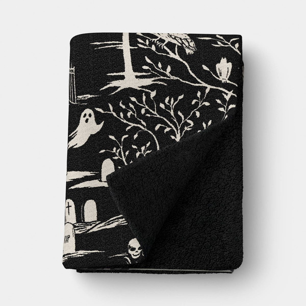 Threshold Halloween Throw Blanket - Black & Ivory