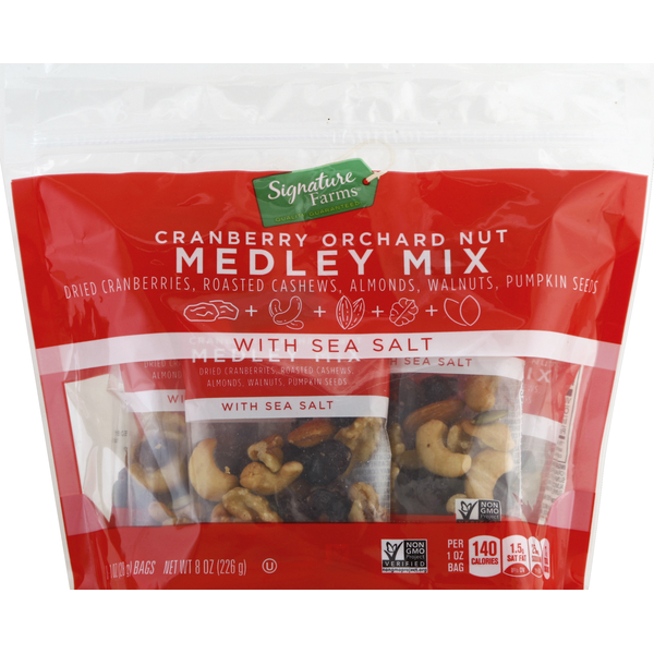 Signature Farms Medley Mix, Cranberry Orchard Nut, with Sea Salt
