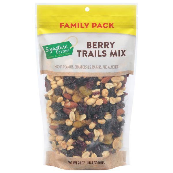 Signature Farms Berry Trails Mix, Family Pack