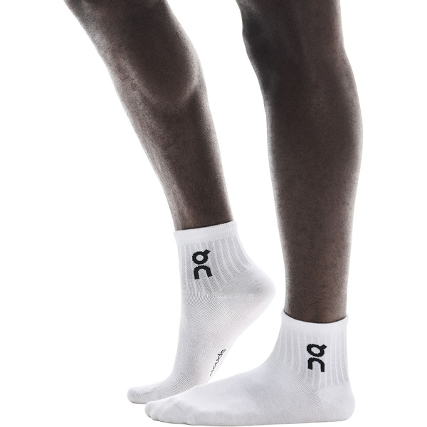 ON Adult Logo Quarter Socks, M - White