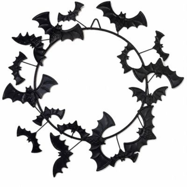 Red Shed 18 in. Metal Bat Wreath