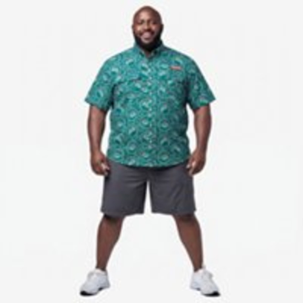 Magellan Outdoors Men's Laguna Madre Merry Fishmas Short Sleeve Fishing Shirt, X Large - Turquoise/Aqua 01