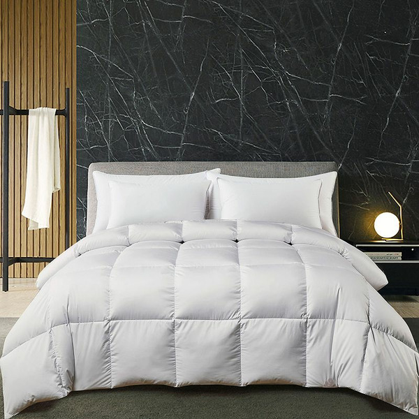 Hotel Suite White Goose All Seasons Comforter - White