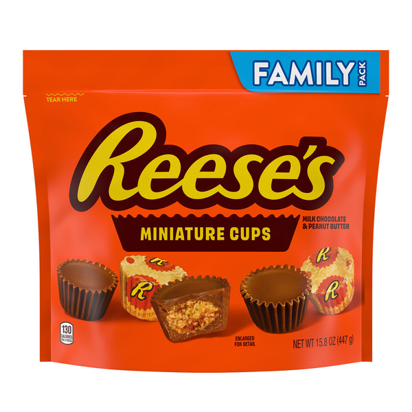 Reese's Miniatures Milk Chocolate Peanut Butter Cups, Candy Family Pack, 15.8 oz