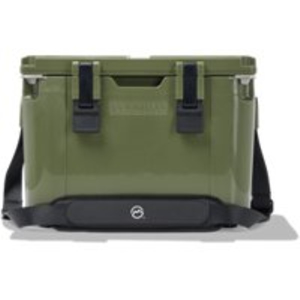 Magellan Outdoors 18 Quart Ice Box Cooler - Green