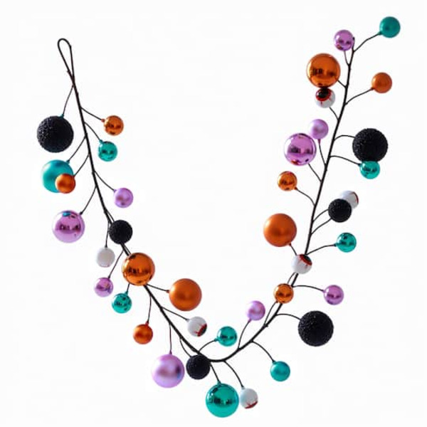 Ashland Ball Ornament & Eyeball Garland