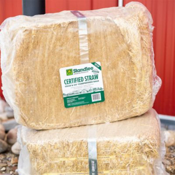 Standlee Premium Products Certified Straw Grab and Go Compressed Bale Animal Bedding, 18 cu. ft., Expanded