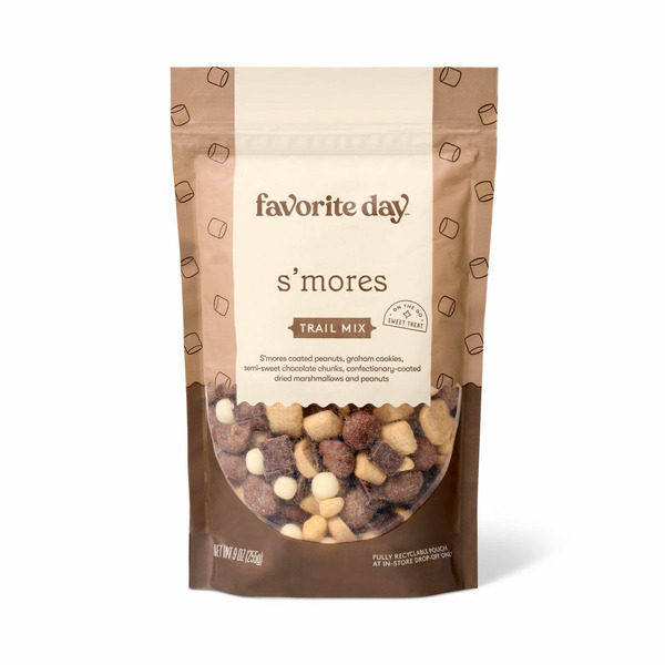 Favorite Day S'mores Flavored Peanuts Graham Cookies Semi-sweet Chocolate Chunks Confectionary-coated Dried Marshmallows And Peanuts Trail Mix