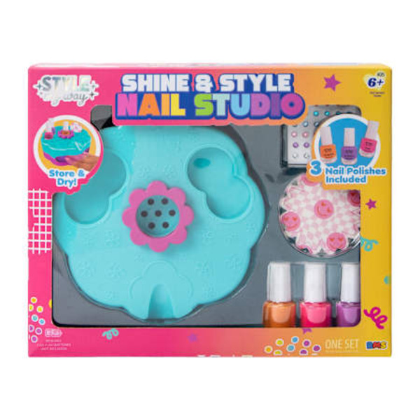 Style My Way Shine & Style Nail Studio Toy Set
