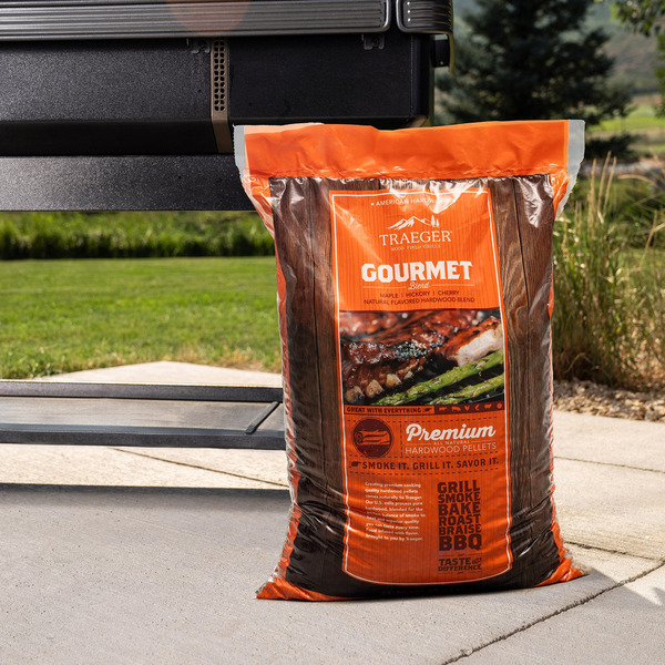 Traeger Gourmet Blend 33 lbs Wood Pellets