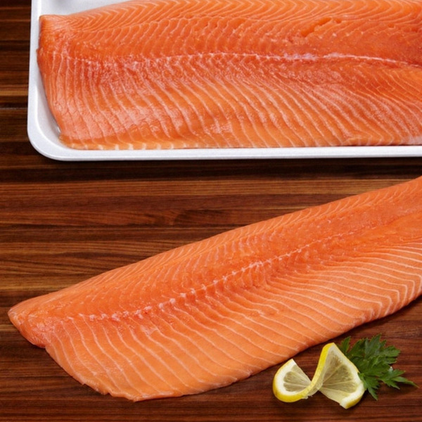 Kirkland Signature Fresh Farmed Atlantic Salmon Fillet