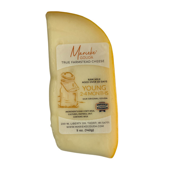 Marieke Gouda, Young, aged 2 to 4 months