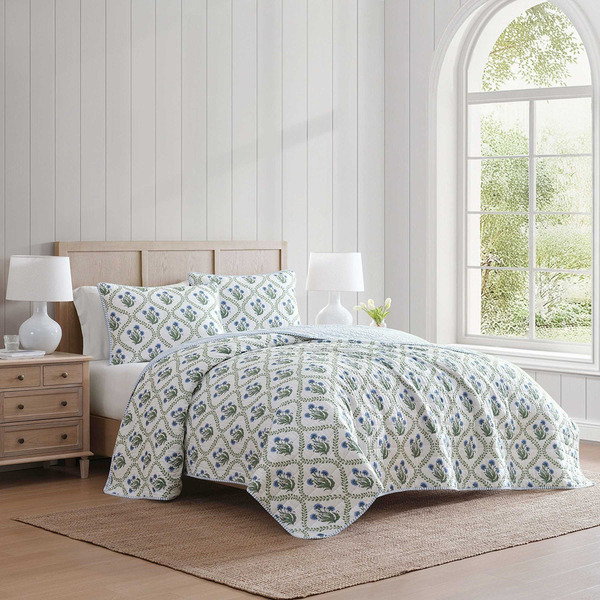Martha Stewart Chloe 3-Piece Quilt Set, King, 108 x 96 in - Green/Blue